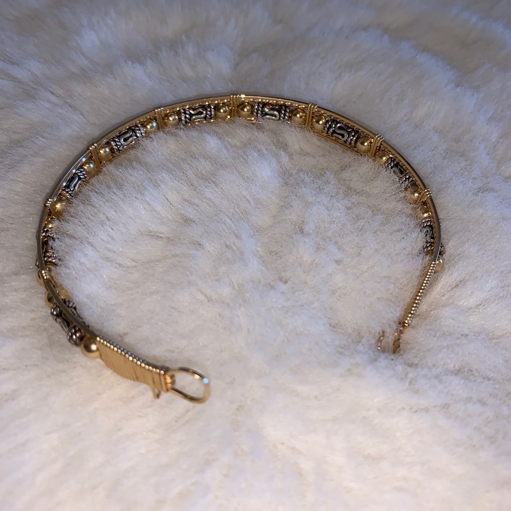 Gold Bangle - Picture 3 of 4